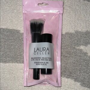 Laura Geller Blending Beauties Two Piece Face Brush Set